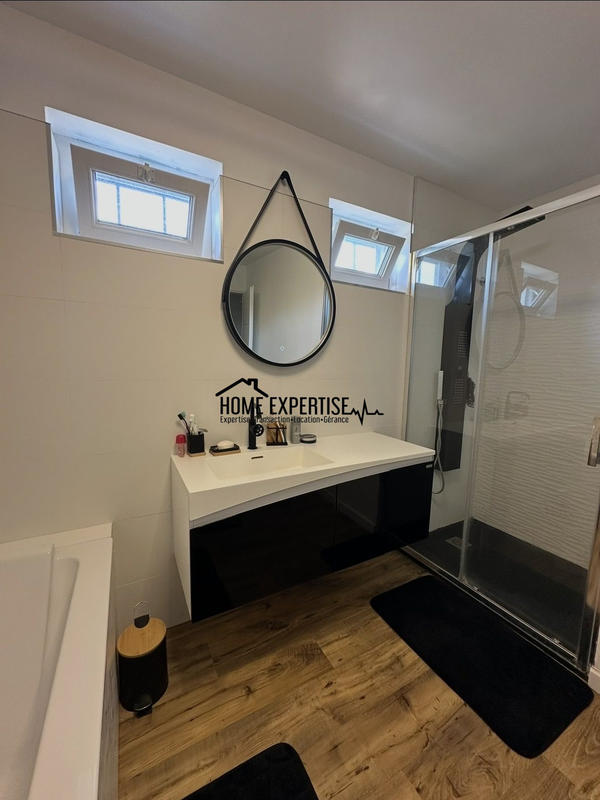 Maison - 160 m² - 6 pièces