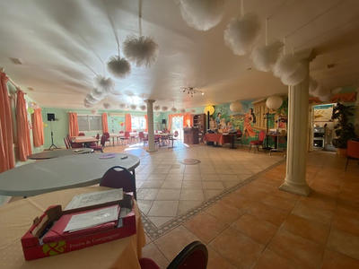 Maison - 456 m² - 9 pièces