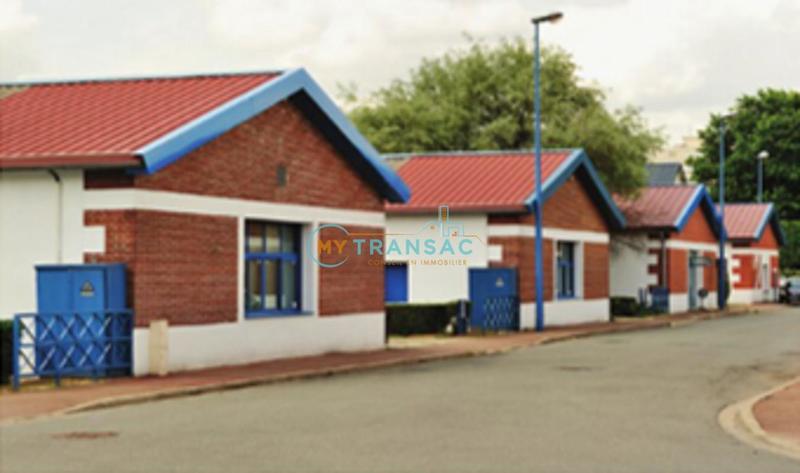 Local d'activité / Entrepôt - 322 m²