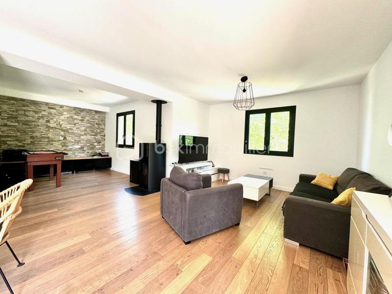 Villa - 141 m² - 6 pièces