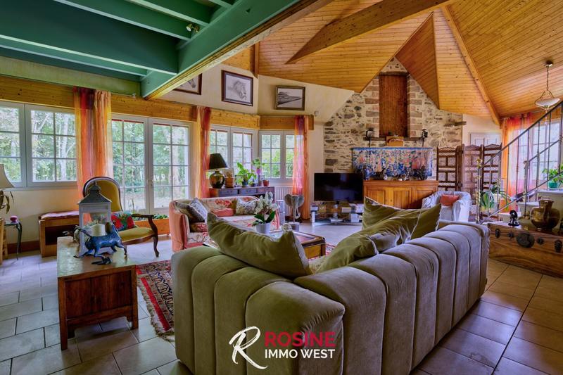 Maison ancienne - 253 m² - 9 pièces