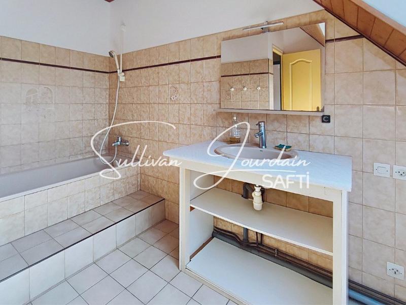 Maison - 143 m² - 6 pièces