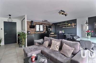 Maison - 94 m² - 4 pièces