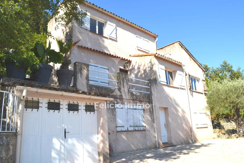 Maison - 94 m² - 4 pièces