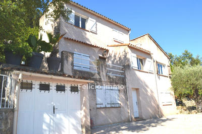 Maison - 94 m² - 4 pièces