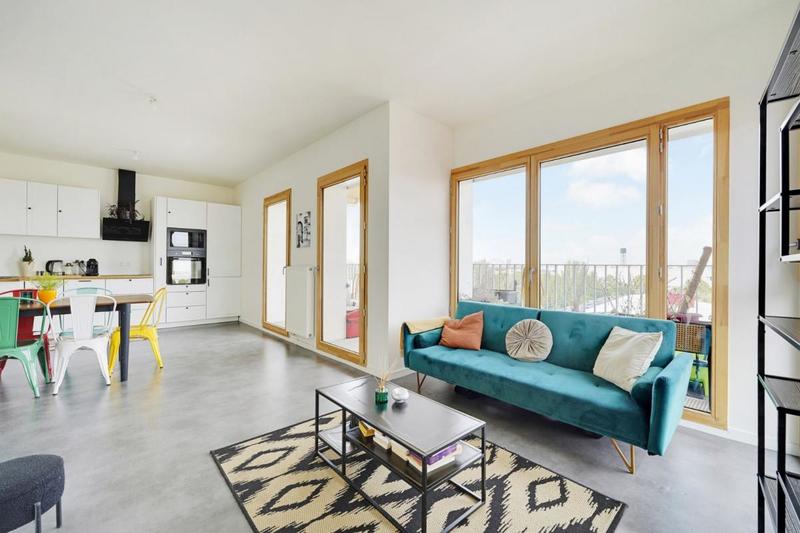 Appartement - 83 m² - 4 pièces