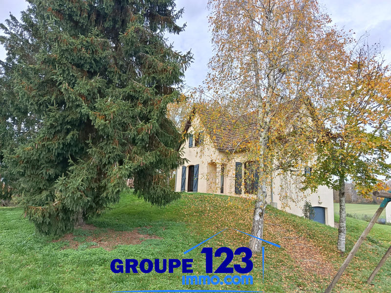 Maison - 97 m² - 5 pièces