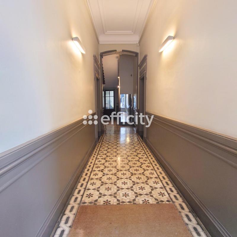 Appartement - 156 m² - 5 pièces