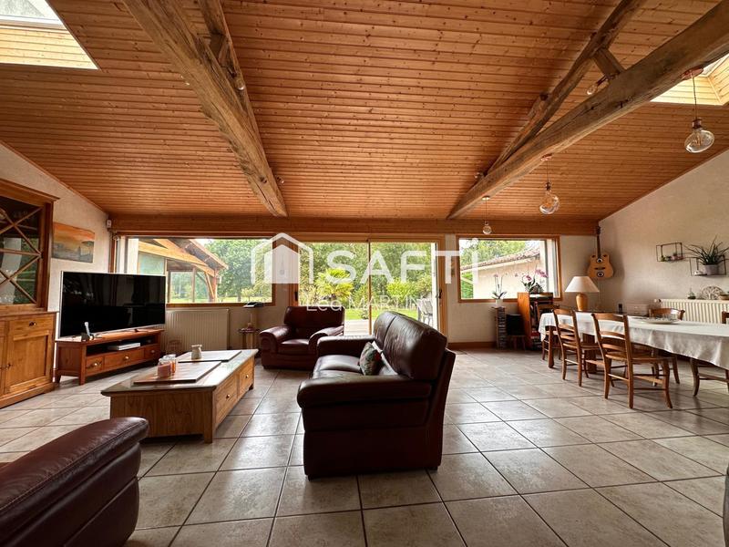 Maison - 200 m² - 7 pièces