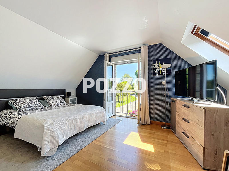 Maison - 187 m² - 7 pièces