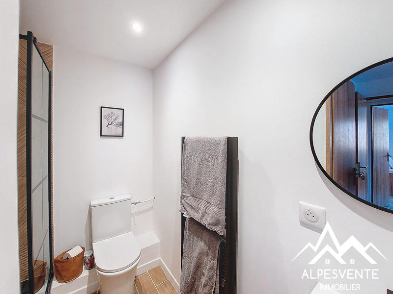 Appartement - 80 m² - 4 pièces