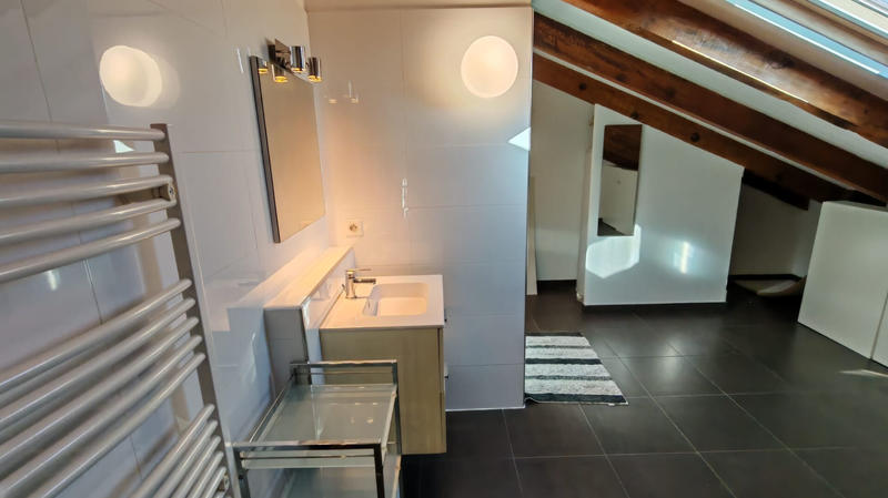 Appartement - 99 m² - 4 pièces