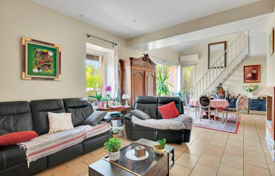 Maison - 158 m² - 8 pièces