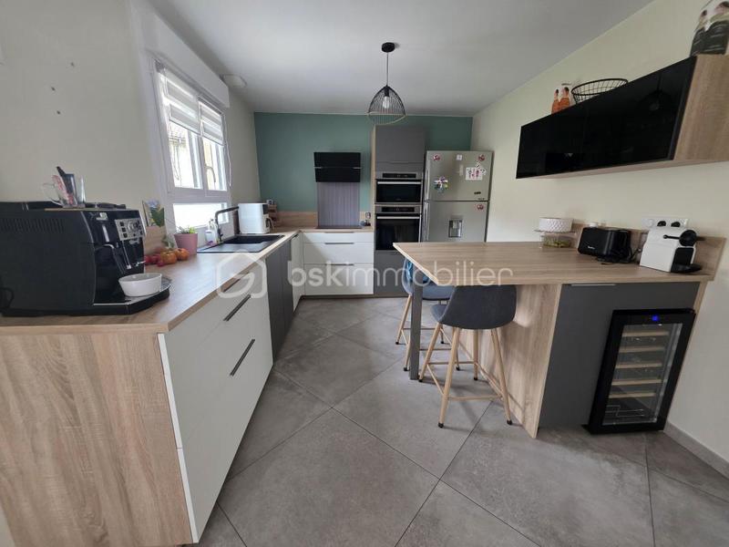 Maison traditionnelle - 165 m² - 7 pièces