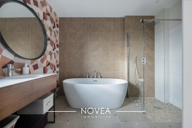 Maison contemporaine - 171 m² - 6 pièces