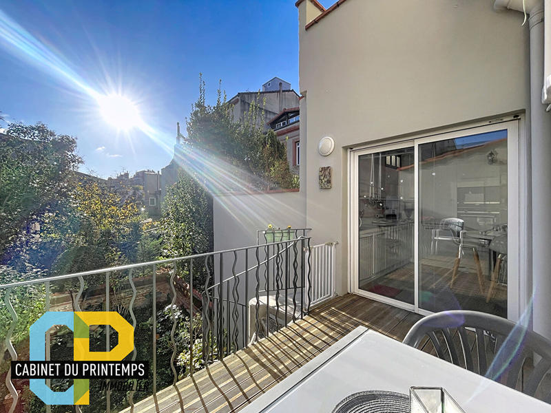 Maison - 254 m² - 12 pièces