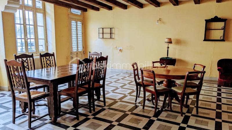 Maison ancienne - 270 m² - 8 pièces