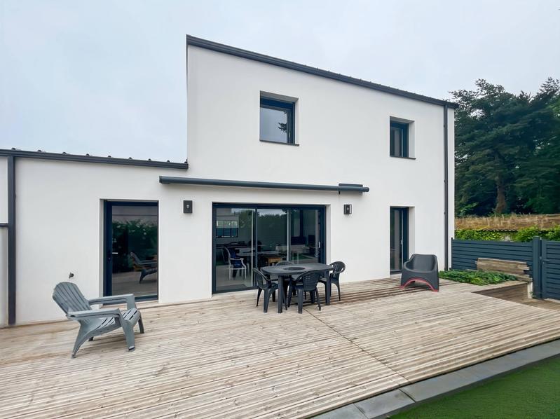 Maison - 110 m² - 5 pièces