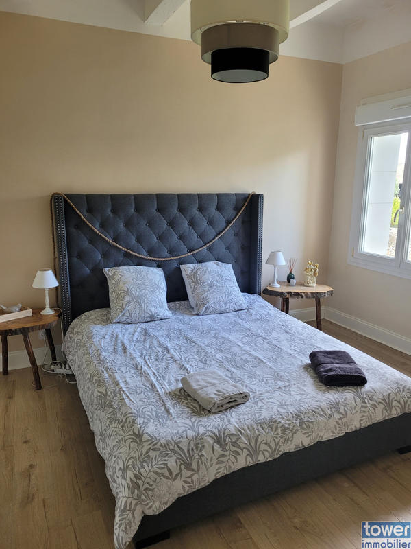 Villa - 240 m² - 6 pièces