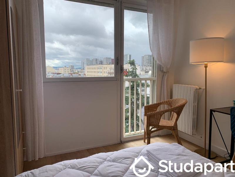 Chambre - 11 m² - 1 pièce