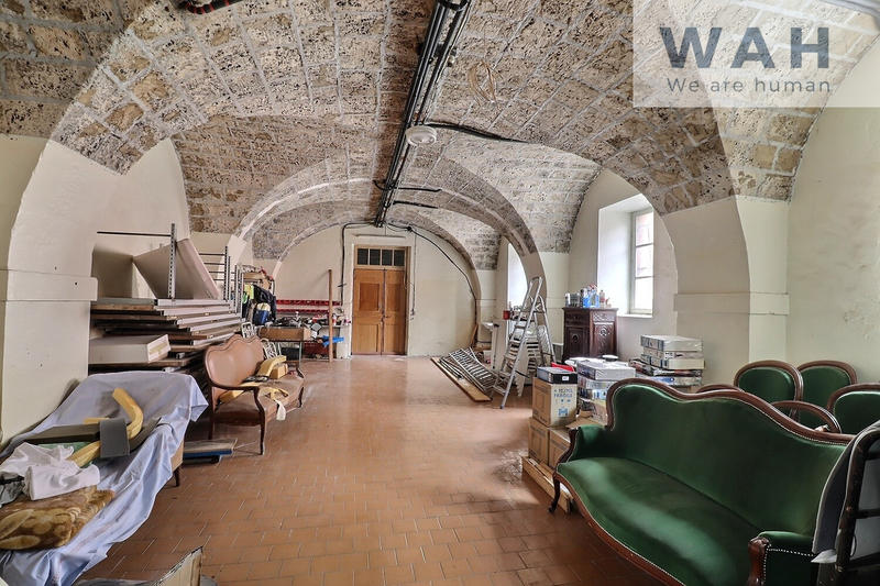 Maison - 120 m² - 2 pièces