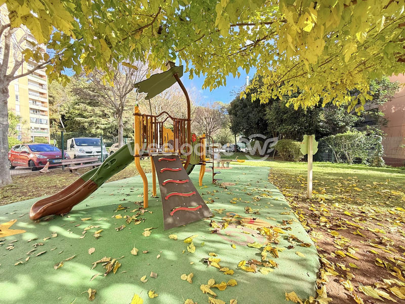 Appartement - 70 m² - 4 pièces