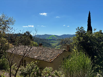 Maison - 130 m² - 4 pièces