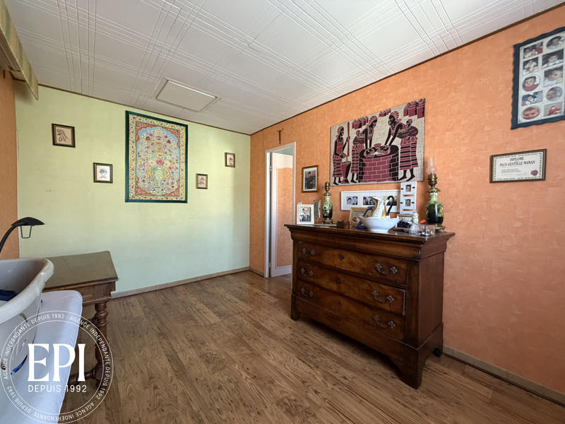 Maison - 158 m² - 9 pièces