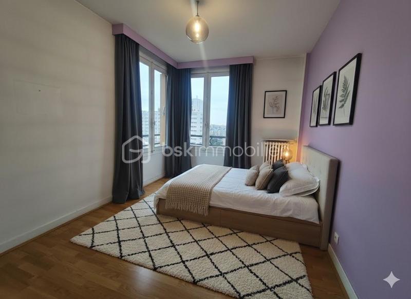 Appartement - 93 m² - 5 pièces