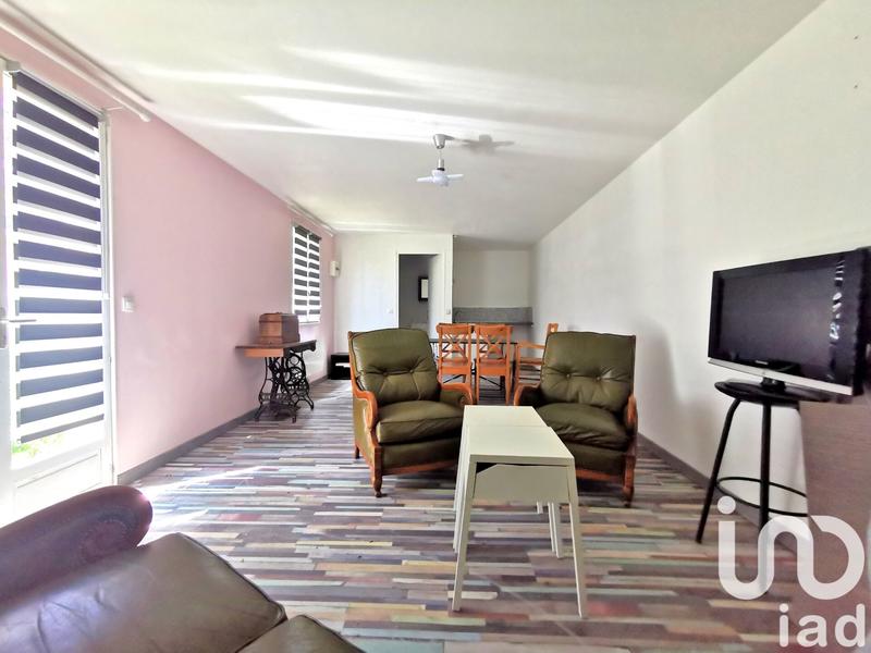 Maison - 210 m² - 9 pièces