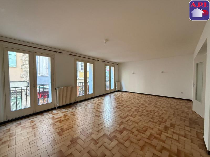 Appartement - 91 m² - 3 pièces