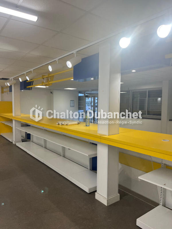 Local commercial - 360 m²