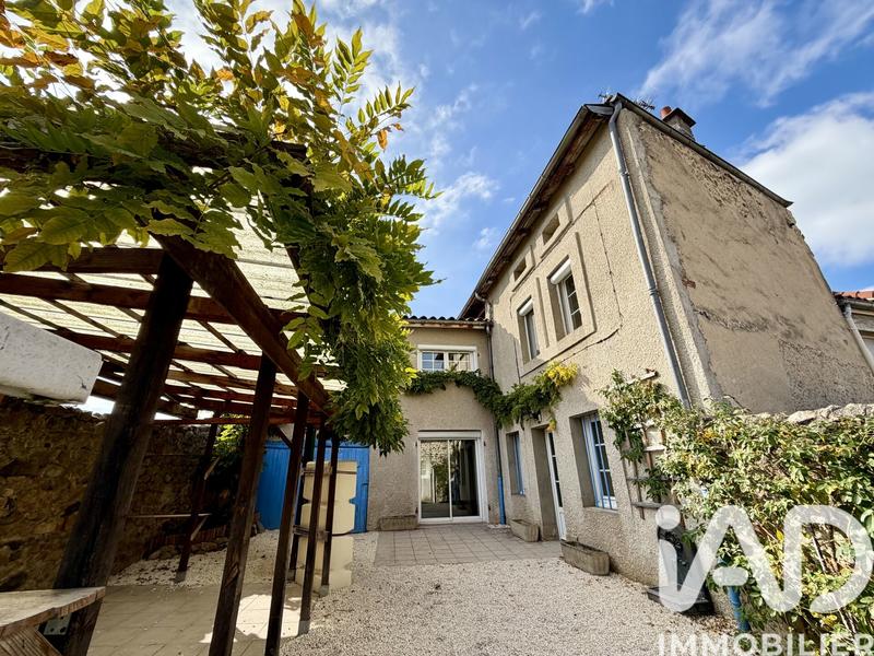 Maison - 110 m² - 5 pièces