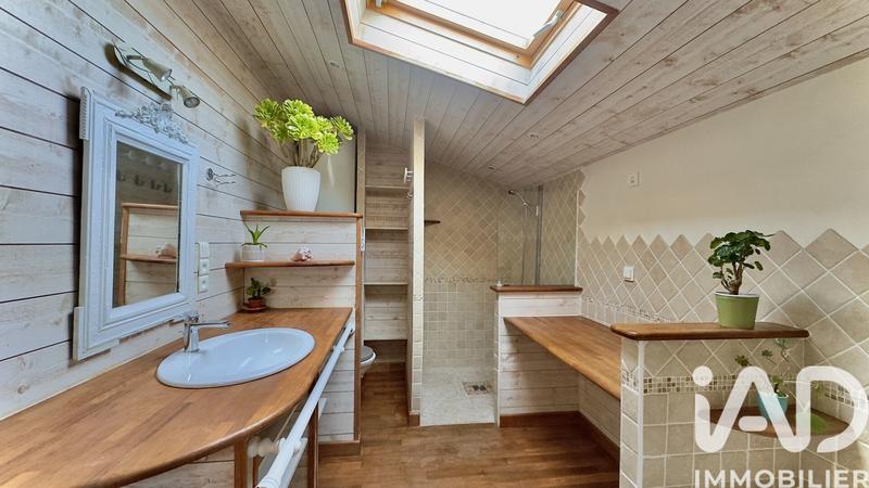 Maison - 170 m² - 9 pièces