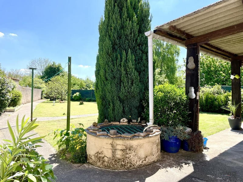 Maison - 256 m² - 8 pièces