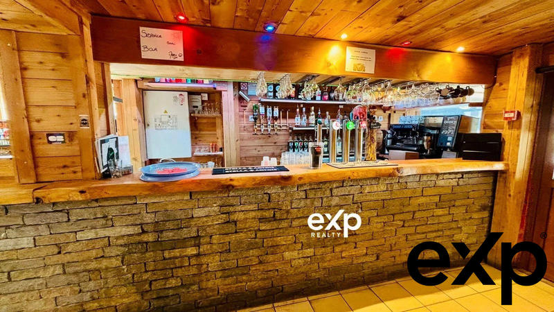 Fonds de commerce - Magasins - 1 000 m²