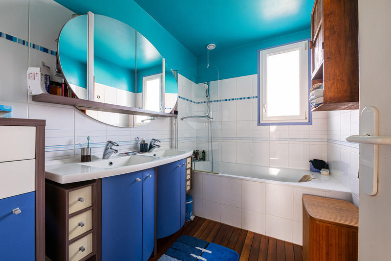 Maison - 145 m² - 8 pièces