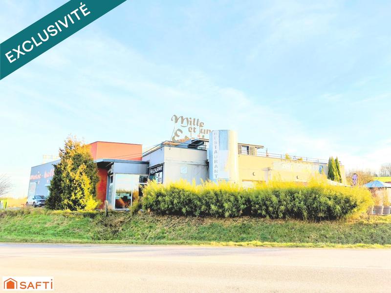 Local commercial - 1 417 m² - 33 pièces