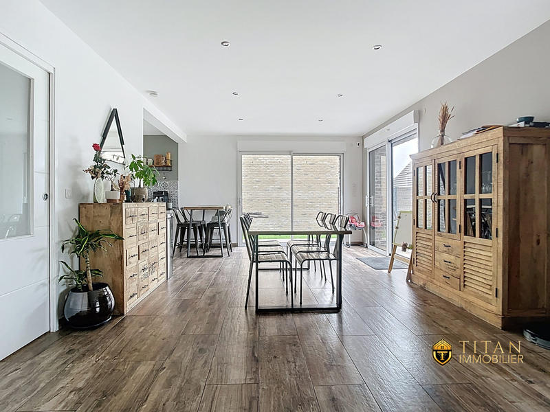 Maison - 101 m² - 5 pièces