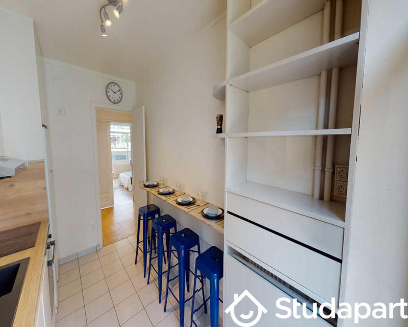 Chambre - 80 m² - 1 pièce