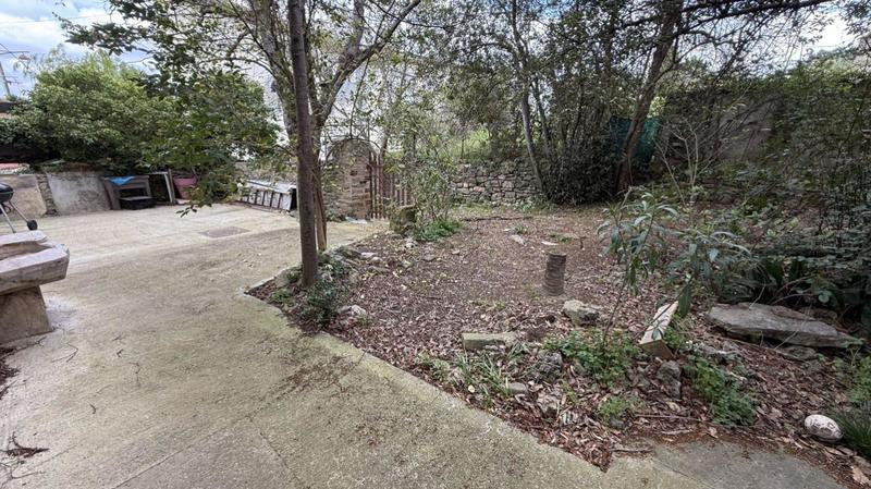 Remise - 160 m² - 5 pièces