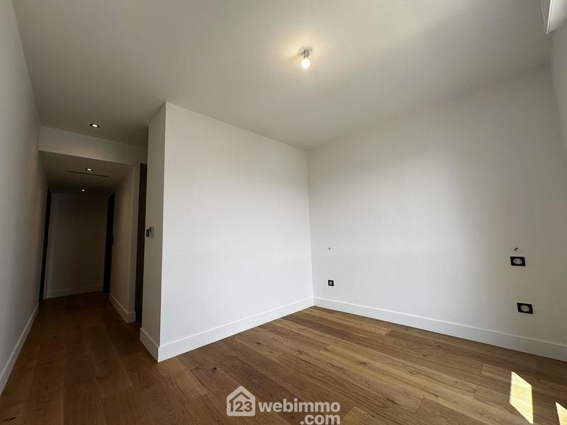 Appartement - 84 m² - 3 pièces