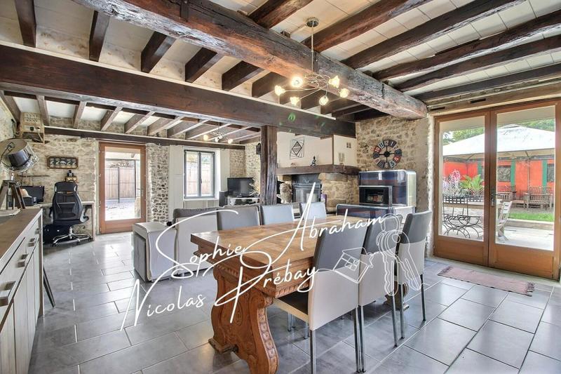 Maison - 169 m² - 6 pièces