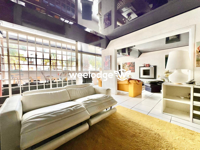 Appartement - 102 m² - 4 pièces