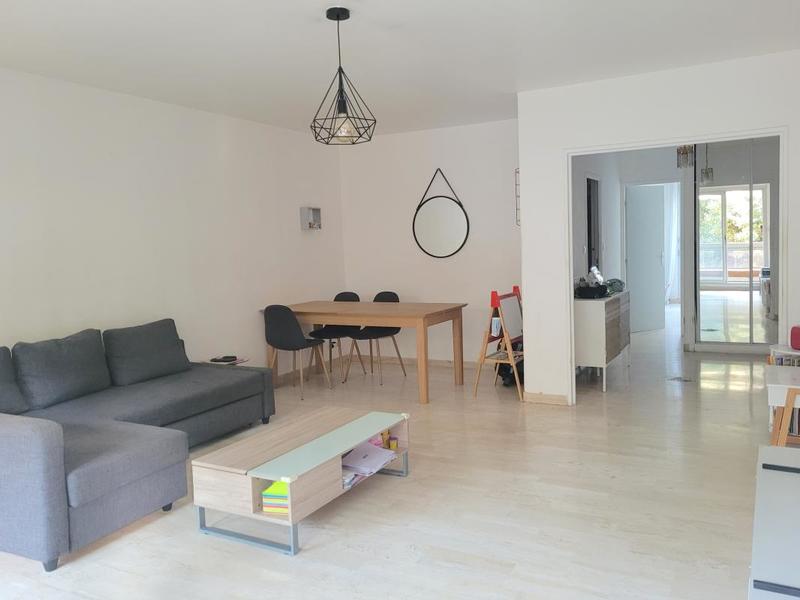 Appartement - 81 m² - 3 pièces