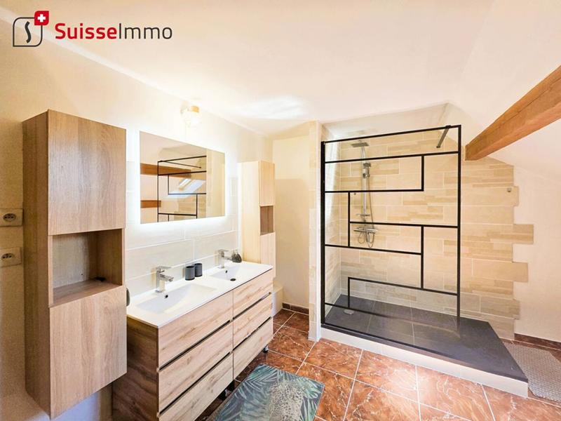 Maison - 150 m² - 5 pièces