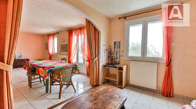 Maison - 139 m² - 5 pièces