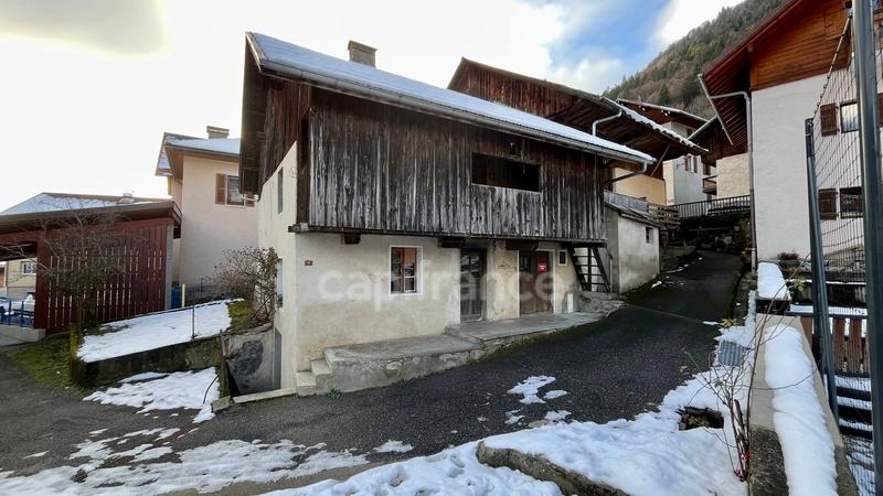 Maison - 140 m² - 4 pièces