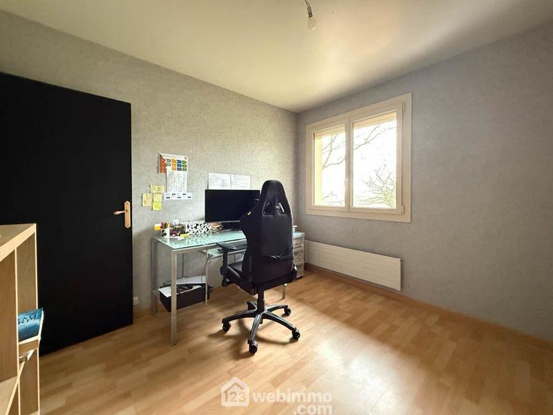 Maison - 94 m² - 5 pièces