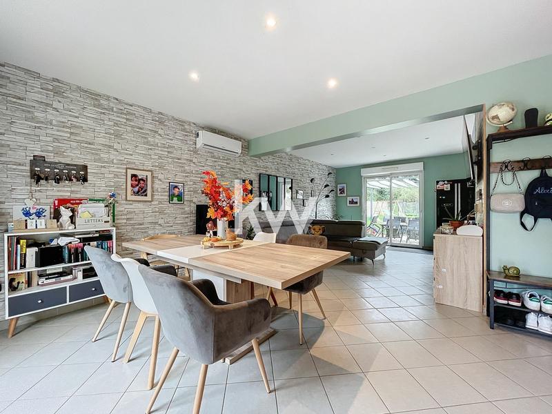 Pavillon - 102 m² - 6 pièces